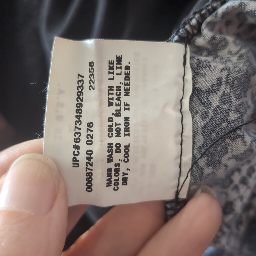 Fun blouse - Picture 8 of 8